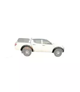 Mitsubishi L200 (Triton) 2005-2011 Φρύδια Τροχών Μαύρα Σαγρέ με Διακοσμητικές Βίδες 