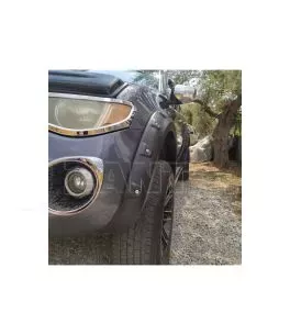 Mitsubishi L200 (Triton) 2005-2011 Φρύδια Τροχών Μαύρα Σαγρέ με Διακοσμητικές Βίδες 