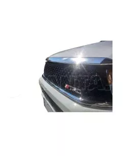 Toyota Hilux (Revo) 2015-2020 Μεσαία Μάσκα [Τύπος New TRD] 