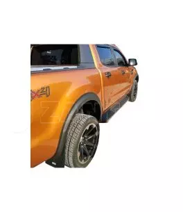 Ford Ranger T8 2019-2022 (WildTrak) Φρύδια Τροχών Mαύρα Λεπτά (Slim) Με Τρύπα Για Σένσορα 