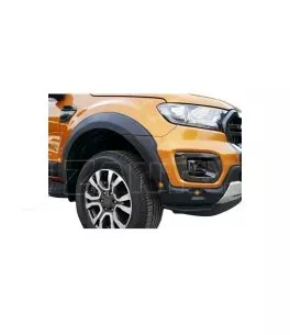 Ford Ranger T8 2019-2022 Φρύδια Τροχών Μαύρα (OEM) Με Τρύπα Για Σένσορα 