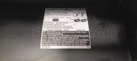 Ντουλαπάκι Ταμπλό από TOYOTA YARIS - 55550-0D151 55550-0D151/0D17 55551-0D150 55552-0D130 