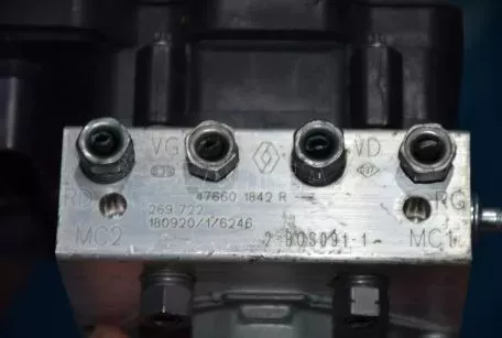 ΜΟΝΑΔΑ ABS - 476601842R - 0265956527 - RENAULT CLIO - '14 - '22. 