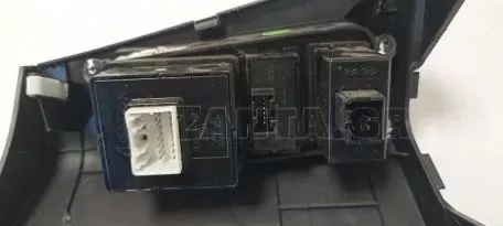 Επένδυση Ταμπλό Κάτω Αριστερά από Hyundai i10 - B9847-51000 84751-B9000 