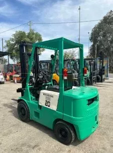 Κλαρκ Mitsubishi 2,0 t 