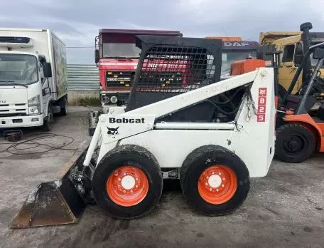 Φορτωτάκι Bobcat 825 