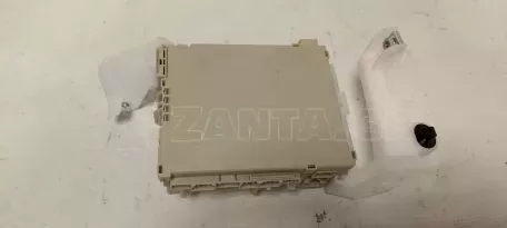 Ασφαλειοθήκη από Toyota Aygo - 82730-0H030 1C11-0053 