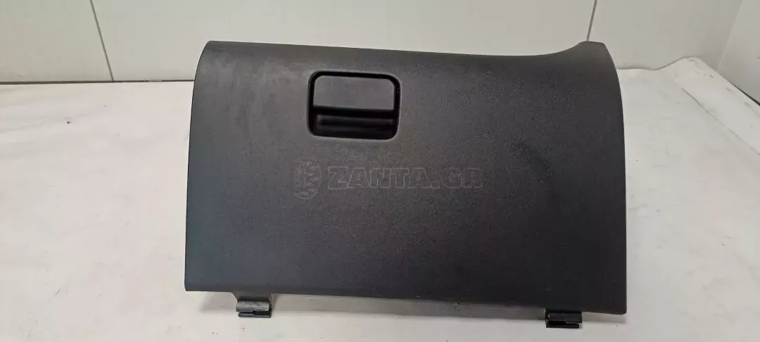 Ντουλαπάκι Ταμπλό από Mitsubishi Space Star - 8006A304XA