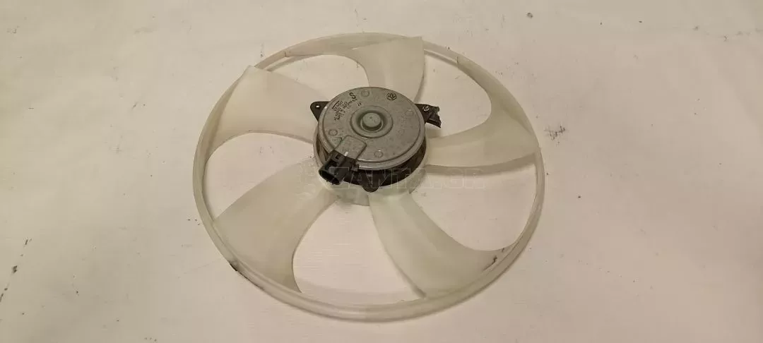 Βεντιλατέρ Ψυγείου από Mitsubishi Space Star - AE168000-1620