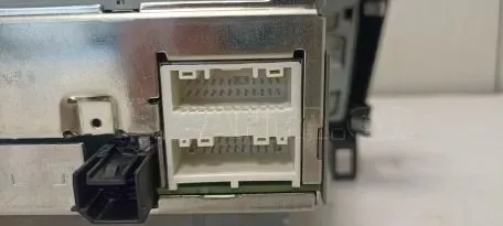Μονάδα Πολυμέσων Radio CD GPS από Nissan Qashqai - 7513750220 