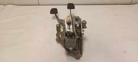 Πεταλιέρα Συμπλέκτη Φρένου από TOYOTA AYGO - 0000 
