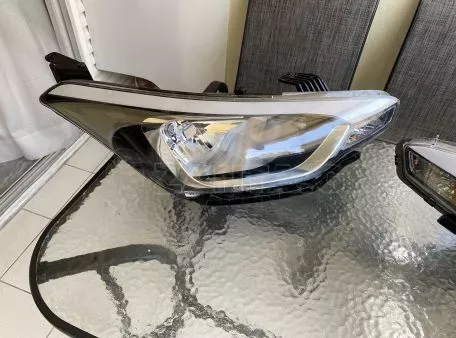 Hyundai i20 Μπροστινό φανάρια 