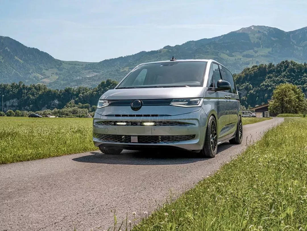 Σέτ γρίλιας για VW T7 (2022+) - Linear 6 Elite 8100 Lumens