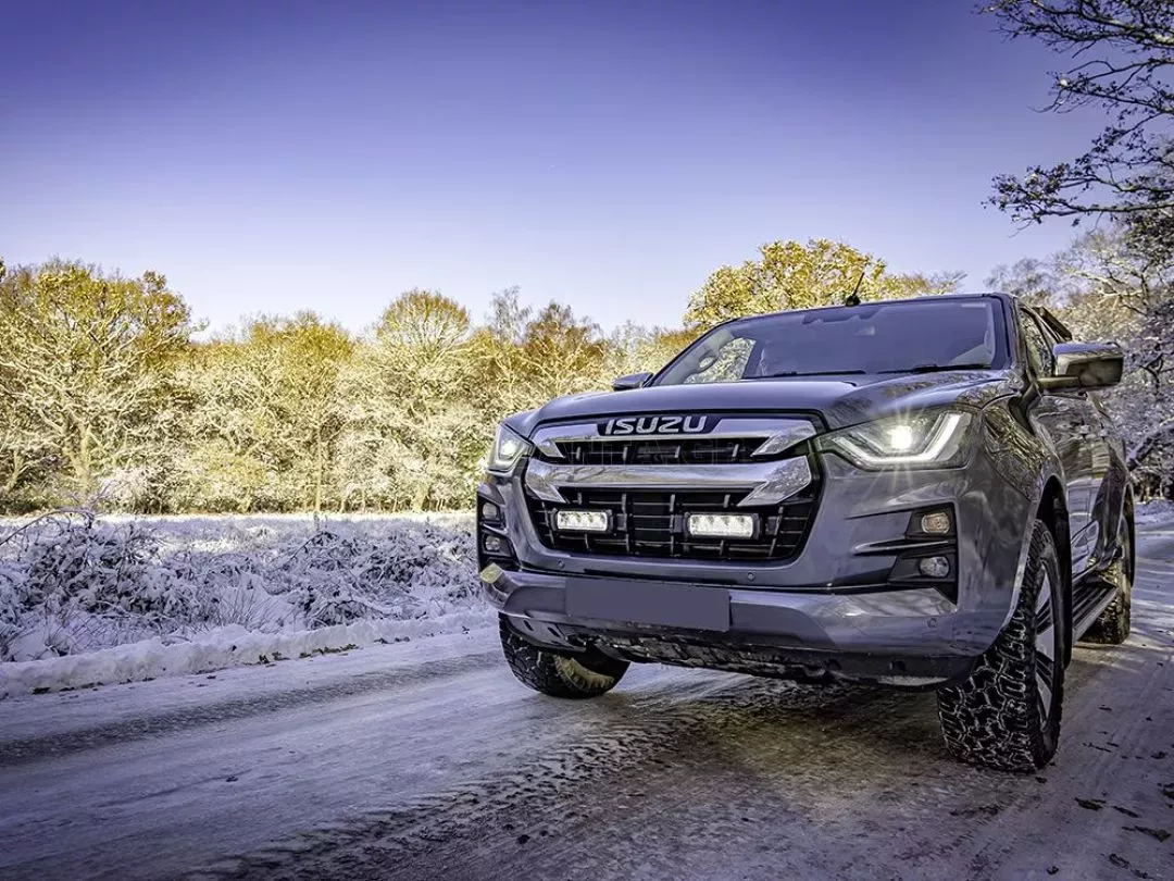 Σετ τοποθέτησης γρίλιας για Isuzu D-MAX (2021+) με Triple-R 750 Std 9240 Lumens
