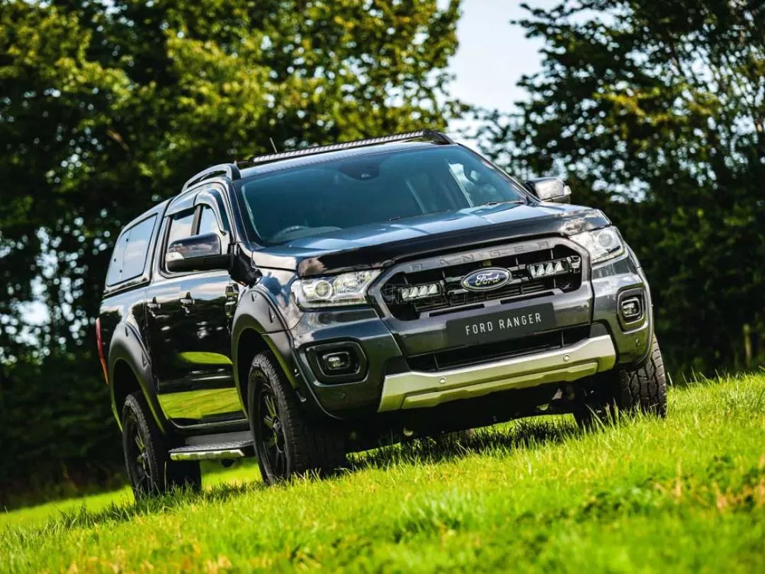 Σέτ τοποθέτησης γρίλιας για Ford Ranger (2019+) - Triple-R 750 Elite 10136 Lumens Lazerlamps