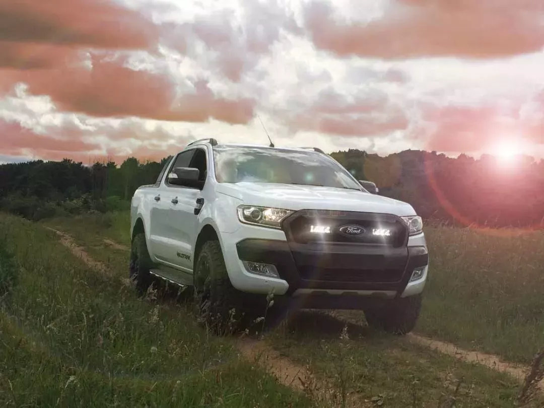 Σέτ τοποθέτησης γρίλιας για Ford Ranger (2016+) Με Triple-R 750 Std 9240 Lumens Lazerlapms