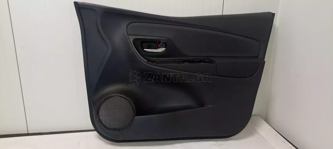 Επένδυση Μπροστινής Δεξιάς Πόρτας από Toyota Yaris - 67763-0D130 67737-0D040 67610-0DR80-20