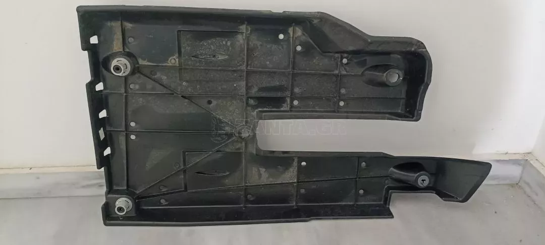 Ποδιά κινητήρα από Citroën C1 - 581660H020