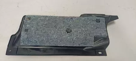 Δεξί Κάτω Κάλυμμα Ταμπλό από Mitsubishi - 8002B633 