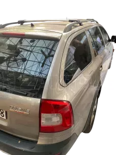 Whispbar Kit Μπάρες - Πόδια Yakima αλουμινίου μαύρη Rail Bar Standard για Skoda Octavia 5 SW 2005-2013 - 2 τεμάχια ΜΠ.SOCTAVIA5.13 