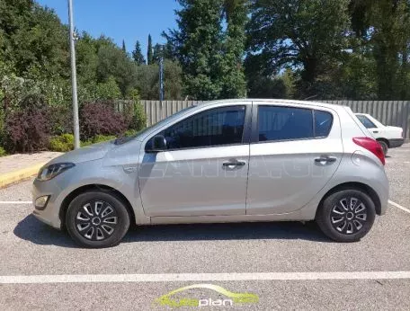 Hyundai i20 2013 Ελληνικής αντιπροσωπείας  ! 