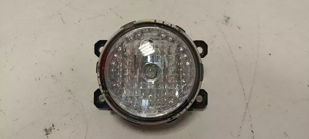 Μπροστινός προβολέας ομίχλης από Mitsubishi Space Star - 89207251 8324A014