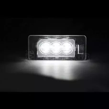 Led Φαναράκια Πινακίδας Για Bmw 1 E82,E88 / 3 E90,E91,E92,E93,F30, F31,F32,F33 / 4 F36,F34 / 5 E39,E60,E61,F10,F11 / X3 F25 / X5 E70,F15 / X6 E71,E72 3 Led Canbus 2 Τεμάχια 