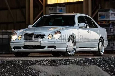 Μπροστινός Προφυλακτήρας Για Mercedes-Benz E-Class W210 99-02 Amg Look Με Προβολάκια 