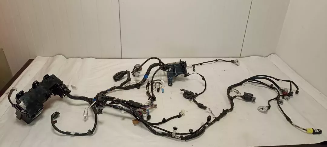 Πλεξούδα Μηχανής απ΄΄ο TOYOTA AYGO - 821110HY91A 86520-0D140 0104706 89173-0H010