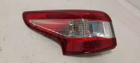 Πίσω Αριστερό Φανάρι από Nissan Qashqai - 220-18013 
