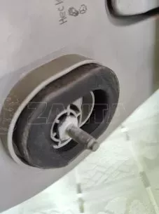 Γνήσιο πίσω φανάρι λίφτινγκ 211 mercedes  It is damaged 