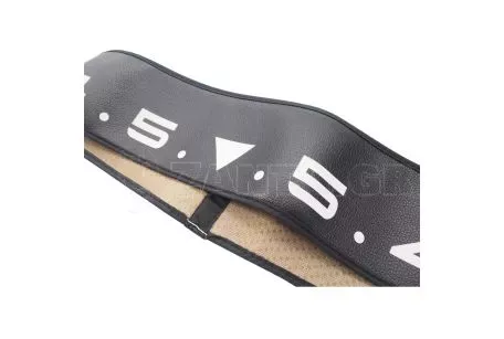 Simoni Racing ΚΑΛΥΜΜΑ ΤΙΜΟΝΙΟΥ SOFT BLACK CLOCK (ΑΡΙΘΜΟΙ) ΟΙΚΟΛΟΓΙΚΟ ΔΕΡΜΑ 37>39cm/ 9cm SIMONI RACING - 1 TEM. SRCVT/67N 